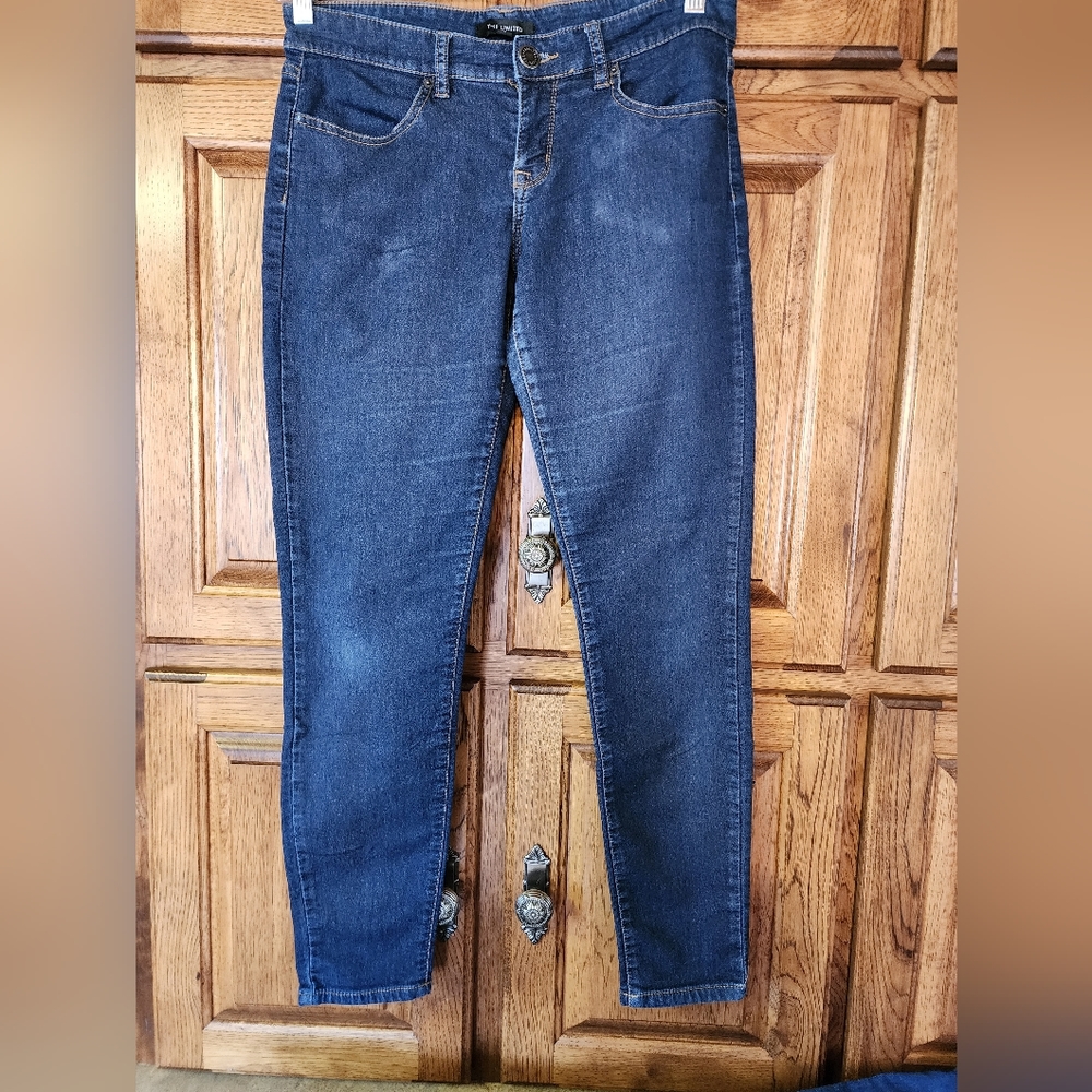 The Limited Dark Wash Women's Dark Wash Jeans Size 8 - Picture 1 of 8